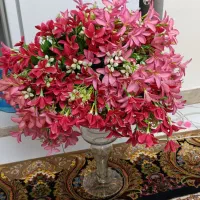 گلدان وگل مصنوعی