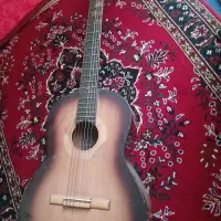 گیتار صحیح وسالم