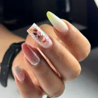 آفرخفن آموزش و خدمات تخصصی کاشت ناخن(ژل و پودر)