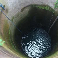 لایروبی  چاه نیمه عمیق  و لوله سیمانی