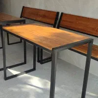 میزوصندلی اهنی رنگ شده