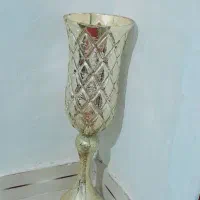 گلدان طلایی