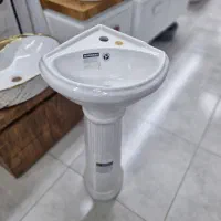 روشویی حمام دستشویی ساده با پایه پخش رودهن|لوازم سرویس بهداشتی|بومهن, |دیوار