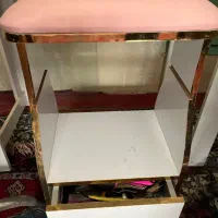 پدیکور/تخت مژه یا پاکسازی/صندلی/استندلاک/ترولی|آرایشگاه و سالن‌های زیبایی|نیشابور, فردوس شمالی|دیوار