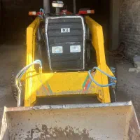 کار با تراکتور و حمل نخاله