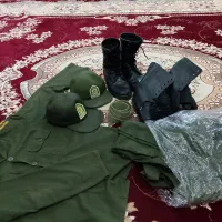 لباس و پوتین نیروی‌انتظامی