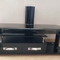 میز تلویزیون شیشه ای