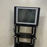 تلویزیون LG 29 اینچ و میز