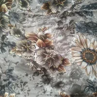 پارچه چادری|لباس|ساوه, |دیوار