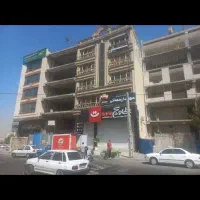 کرج مغازه بر خیابان درختی
