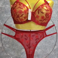 ست لباس زیر گل برجسته