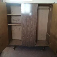 کمد بسیار بزرگ