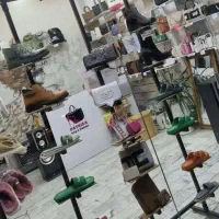 ویترین-دکور-چوب کار صندل دمپایی