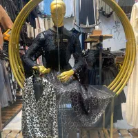 فروشنده بوتیک زنانه
