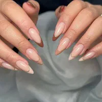 ناخنکار حرفه ای در منزل