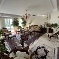 ۲۱۰متر/۳خواب/مالک فروشنده/بدون مشابه/۲ پارکینگه