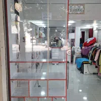 ویترین و طبقه ایستاده|فروشگاه و مغازه|شیراز, شهرک والفجر|دیوار