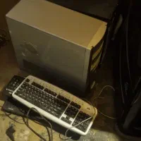 مانتیتور سالم وتعمیری و تعدادی کیس و کیبور|رایانه رومیزی|خاوران, |دیوار