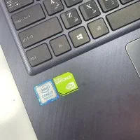 لپتاپ کار کرده  برنامه نویسی کار