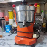 دستگاه آبمیوه گیری صنعتی