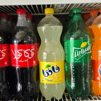 نوشابه و  انرژی‌زا  برند. کوکاکولا  و  لایف