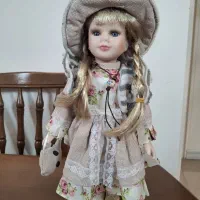 عروسک پایه دار