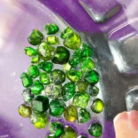 فروش سنگ جواهری گارنت سبز، دمانتوئید