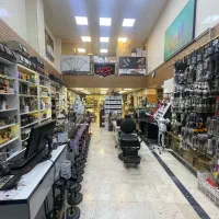 استخدام نیروی خانم در فروشگاه آرایشی