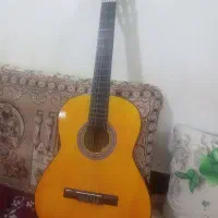 فروش گیتار و لانسر