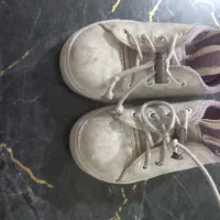 تعدادی کفش ودمپایی دخترانه|کفش و لباس بچه|یاسوج, |دیوار