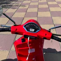 ماشین موتور شارژی وسپا (اورجینال) دو موتوره|اسباببازی بچه|کرج, فاز ۱ مهرشهر|دیوار