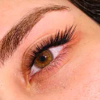 کاشت مژه|خدمات آرایشگری و زیبایی|اهواز, پادادشهر|دیوار