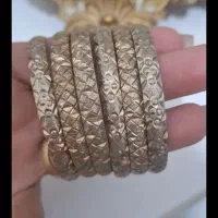 النگو طلا روس