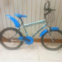 دوچرخه ۲۰ آبی سالم سالم تمیز تمیز بدونه هیچ عیبی