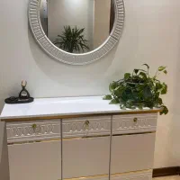 کنسول و آینه