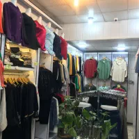 فروشنده خانم