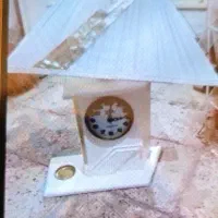 آباژور یا چراغ خواب ساعت دار