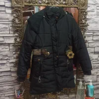 کاپشن دخترانه در حد یه دوبار پوشیده شده