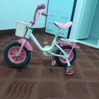 دوچرخه دخترانه ۱۶ درحدنو چون لازمش ندارم میفروشمش