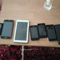 گوشی هواوی سامسونگ تبلت و دکمه ای