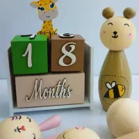 استند اسم چوبی و سنگی اتاق کودک