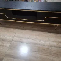میز تلویزیون در حد نو بدون خط وخش