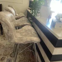 صندلی چرم پایه استیل
