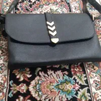 کیف رودوشی نو تازه خریدم قیمت ۶۰۰ باتخیف۵۵۰