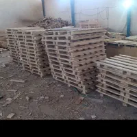 پالت چوبی  و تخته ۷ لا