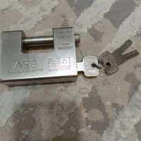 قفل کتابی فولادی بزرگ