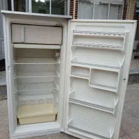 یخچال جنرال استیل تمیز