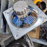 هواکش سوله فن باد زنی دایم روشن ytrko|پنکه و تصفیه‌کنندهٔ هوا|اصفهان, طامه|دیوار