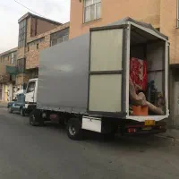 ماشین و کارگر حمل اثاث منزل