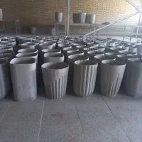 به ۲نفر آقا برا ریختگری گلدان